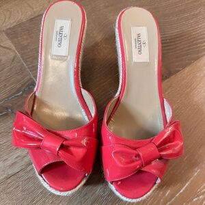 Valentino Meno Pink Patent Bow Espadrilles